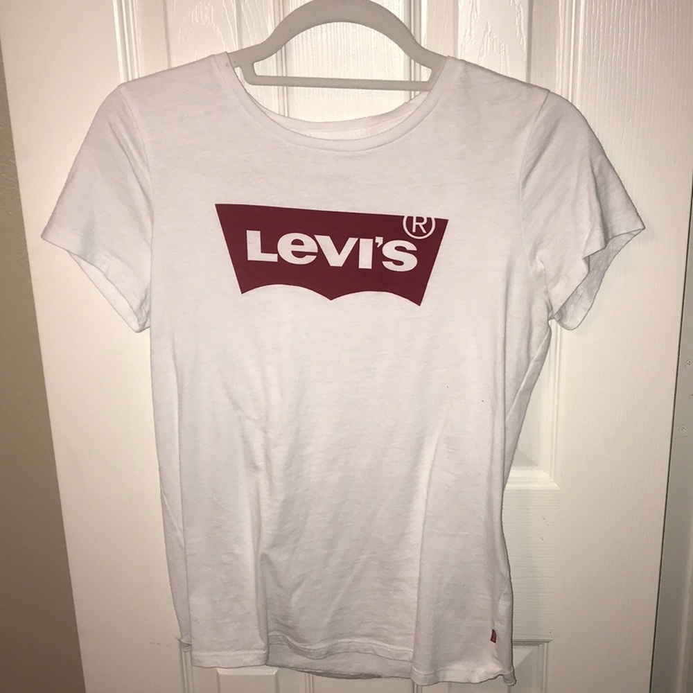 Levi’s women’s t-shirt